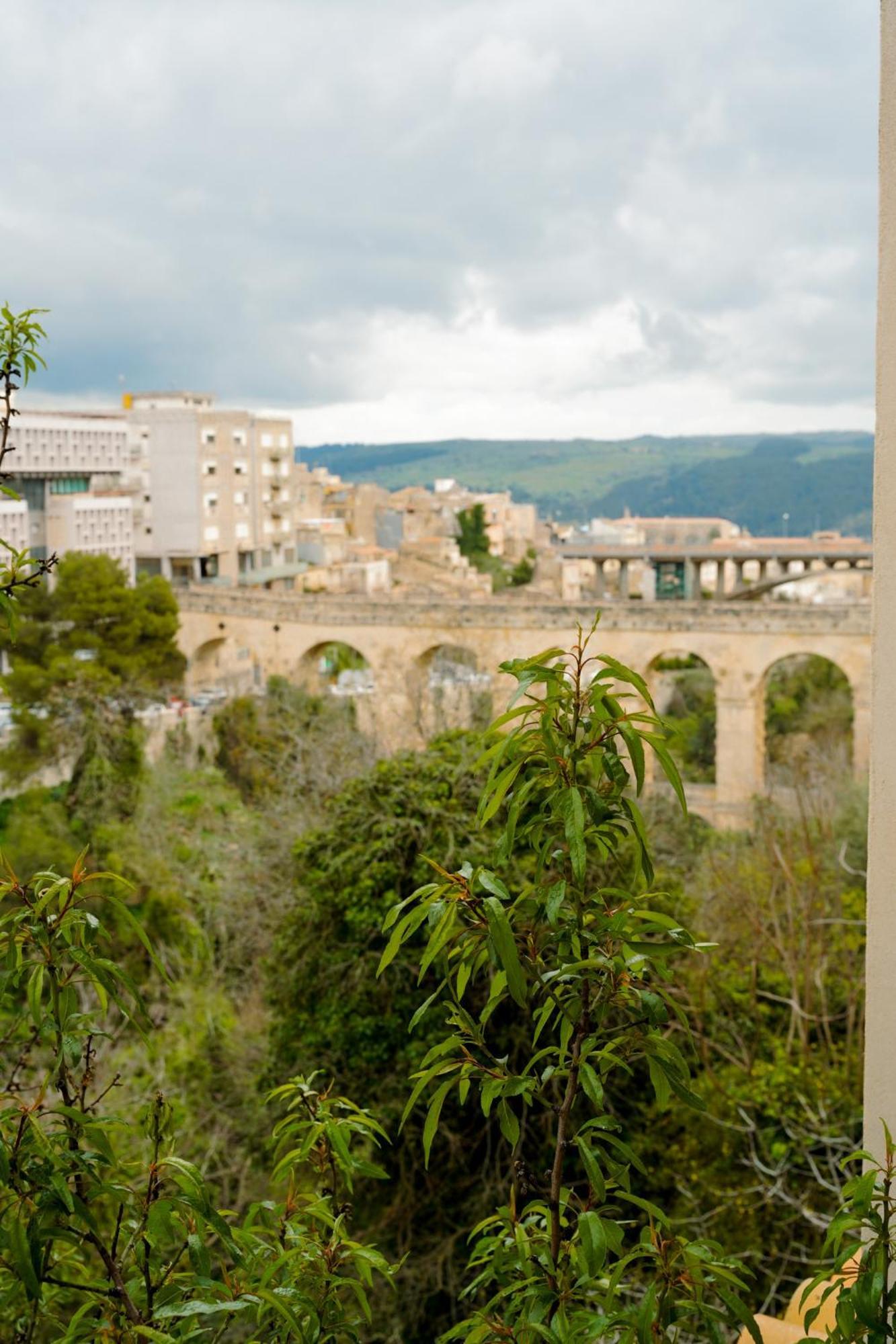 Bed and Breakfast Finestra Sui Ponti Ragusa Exterior foto